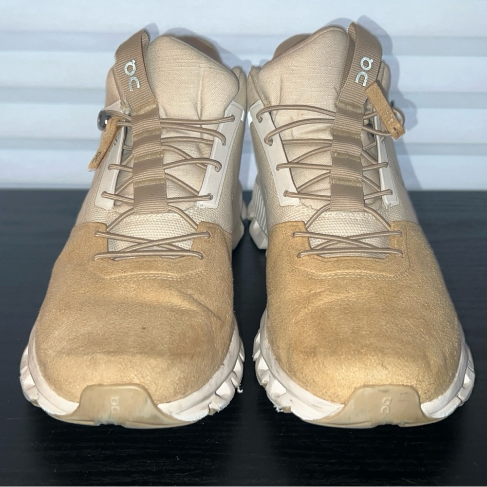 On Cloud Hi Hiking Shoes in Natural - Picture 5 of 11